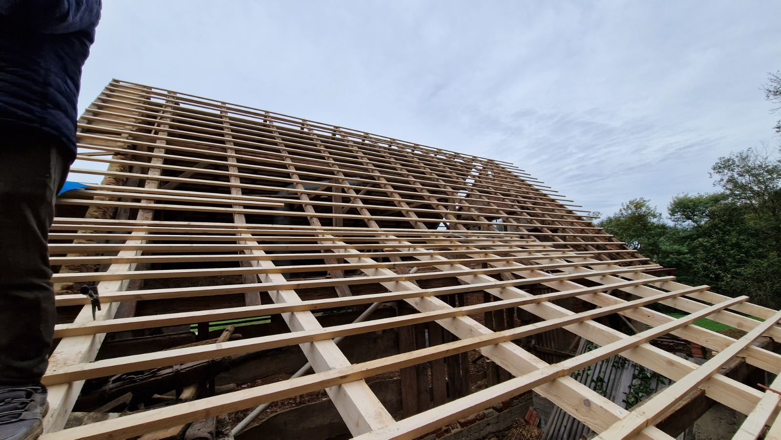 Cserepeslemez tetőfedés