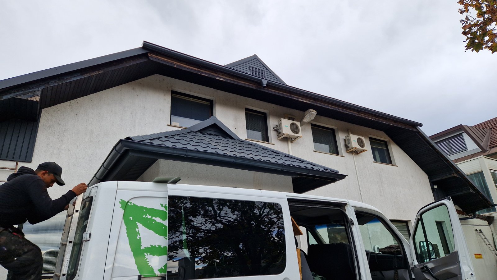 Komplett ácsmunka tetőszerkezet