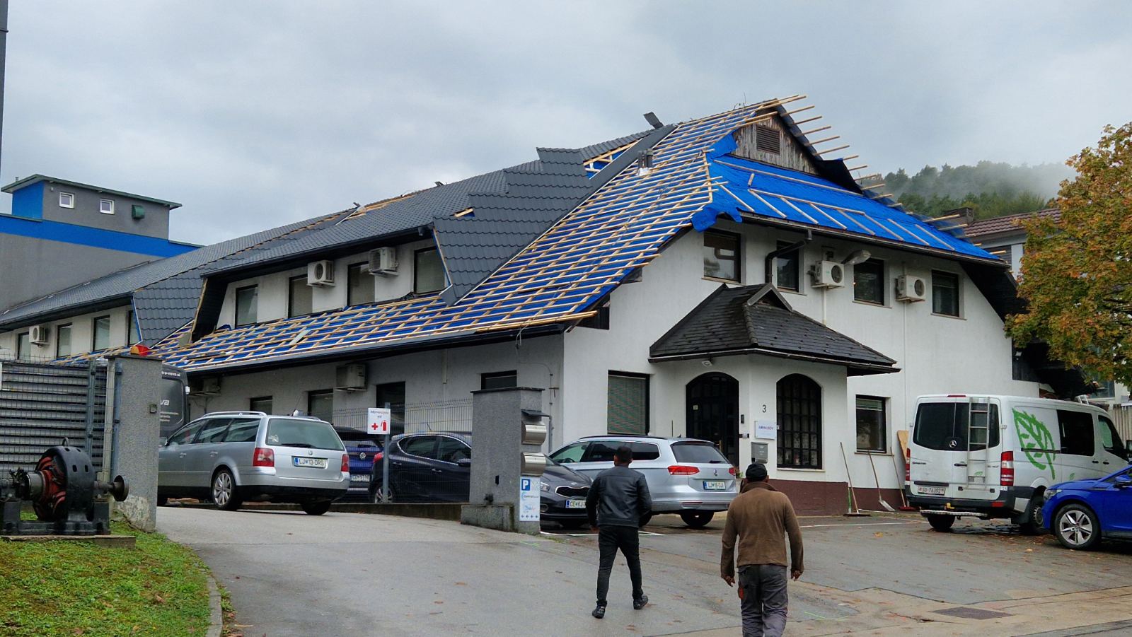 Korcolt lemezfedés kivitelezés